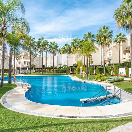 El Arenal Townhouse By The Beach With Swimming Pool - Eaw Homes Marbella Exterior foto