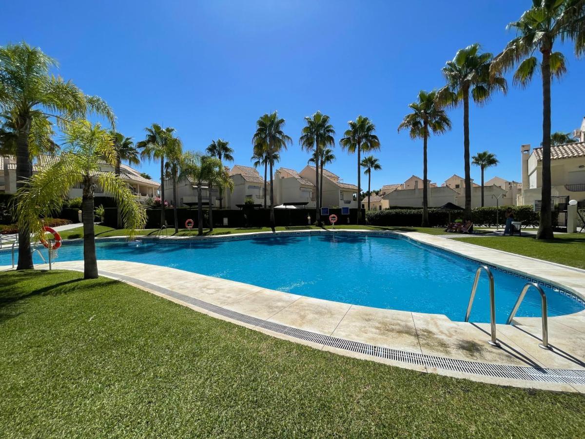 El Arenal Townhouse By The Beach With Swimming Pool - Eaw Homes Marbella Exterior foto